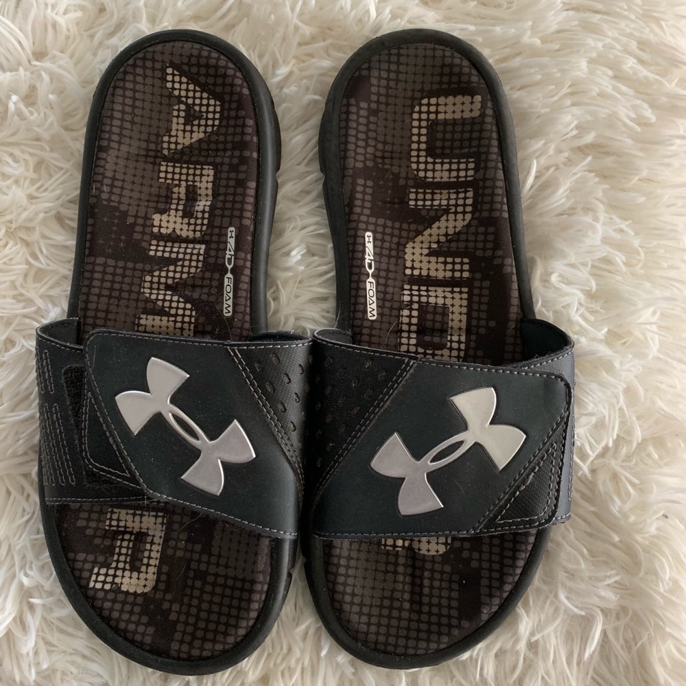 Under Armour Slides - EUC